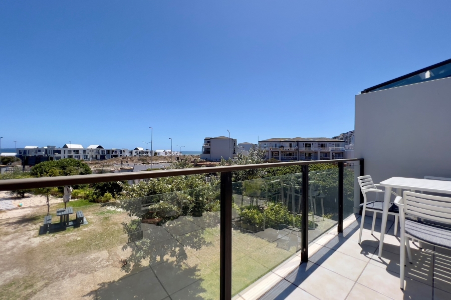 To Let 2 Bedroom Property for Rent in Bloubergstrand Western Cape